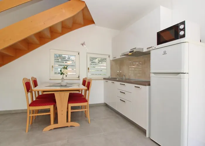 Appartement By The Sea Baska, Krk - 18771 *